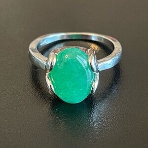 Green jade stone ring